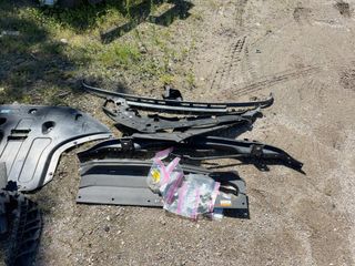 Vehicle Parts Image #1